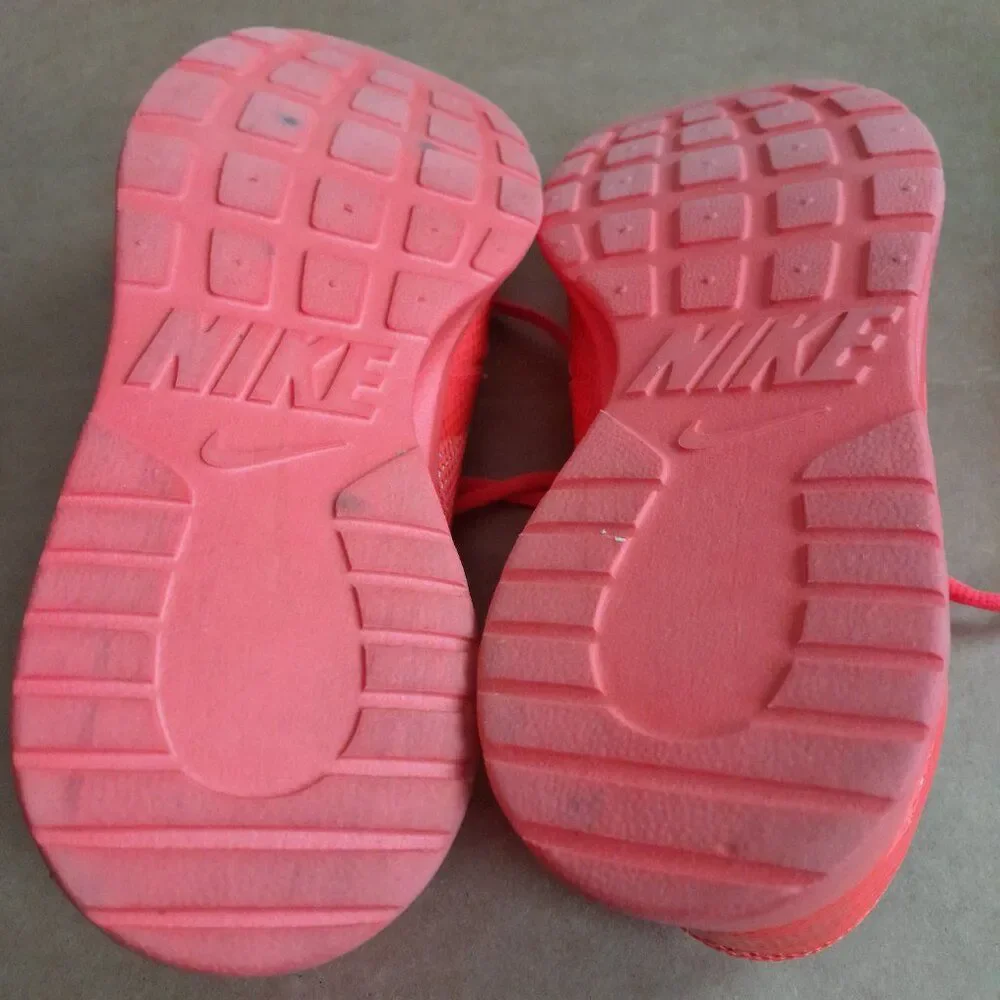 Nike DRS Dual Ride Systems Slip On Hybrid Shoes Red Woman’s Size 7